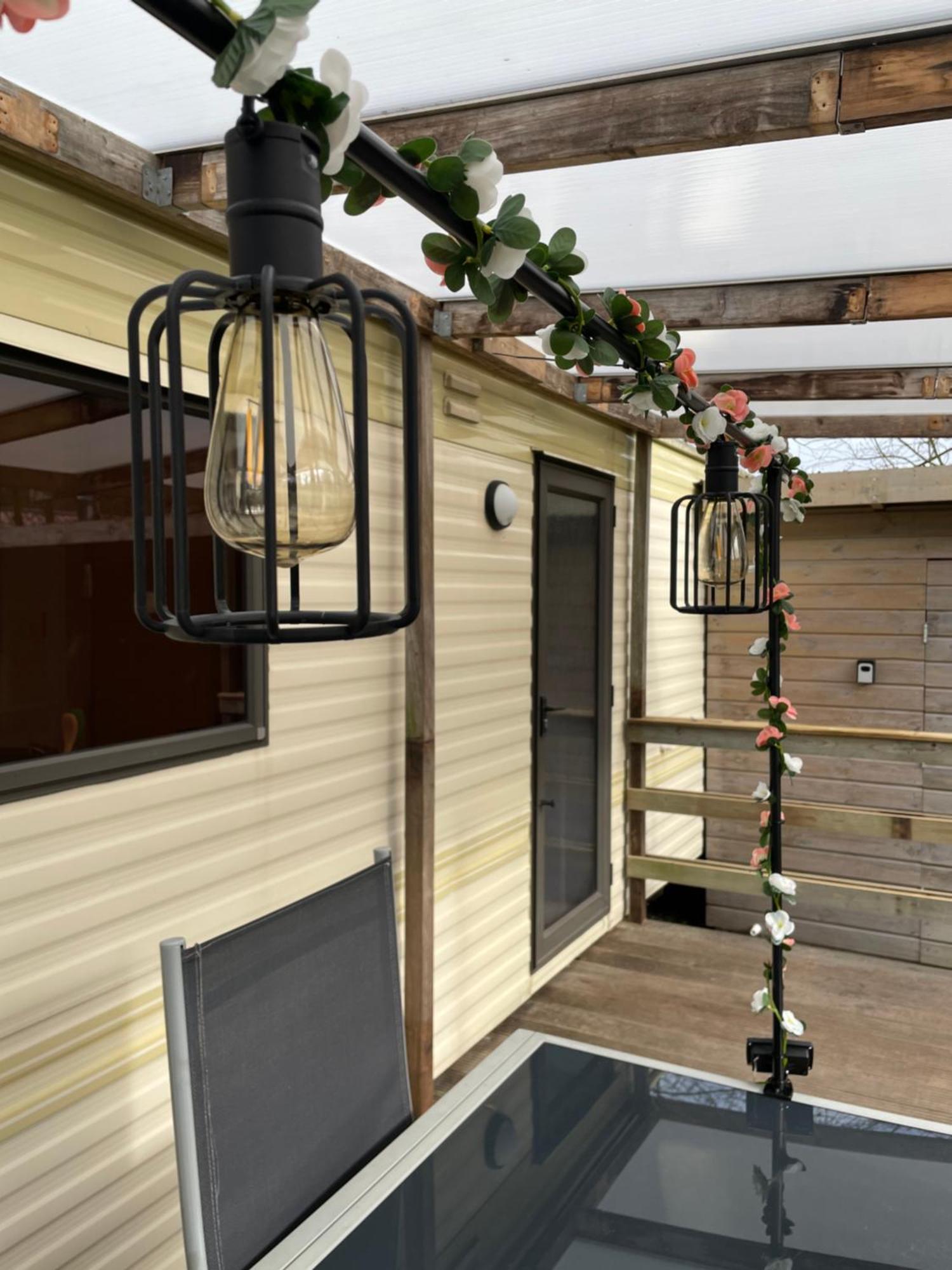 Chalet Buitengewoon Rijs Eksteriør billede